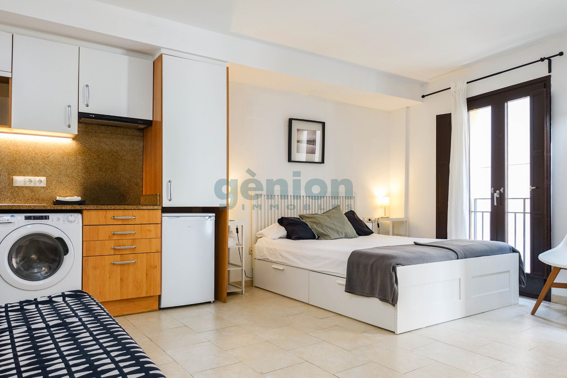 Habitación de Apartamento en venta en Girona Capital con Aire acondicionado, Calefacción y Amueblado