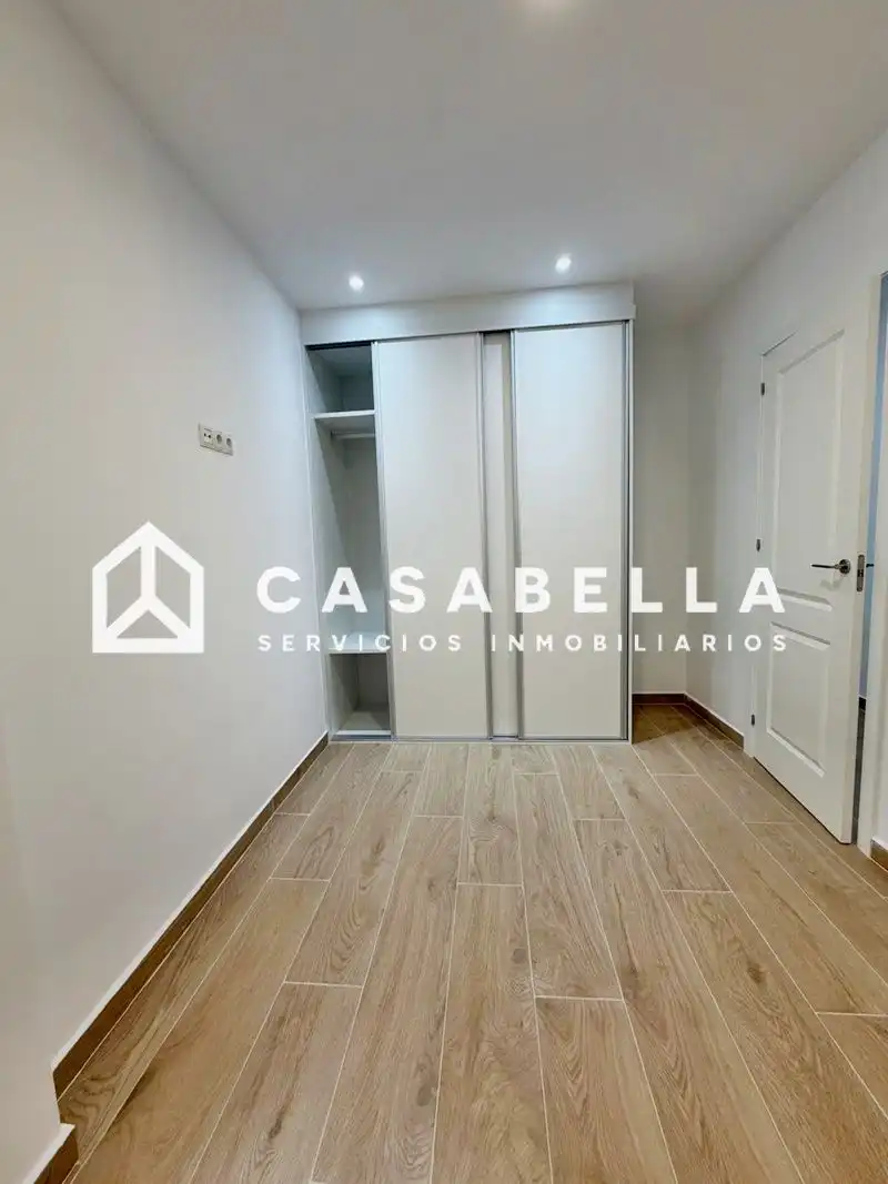 Piso en venta en Cid, Nou Moles