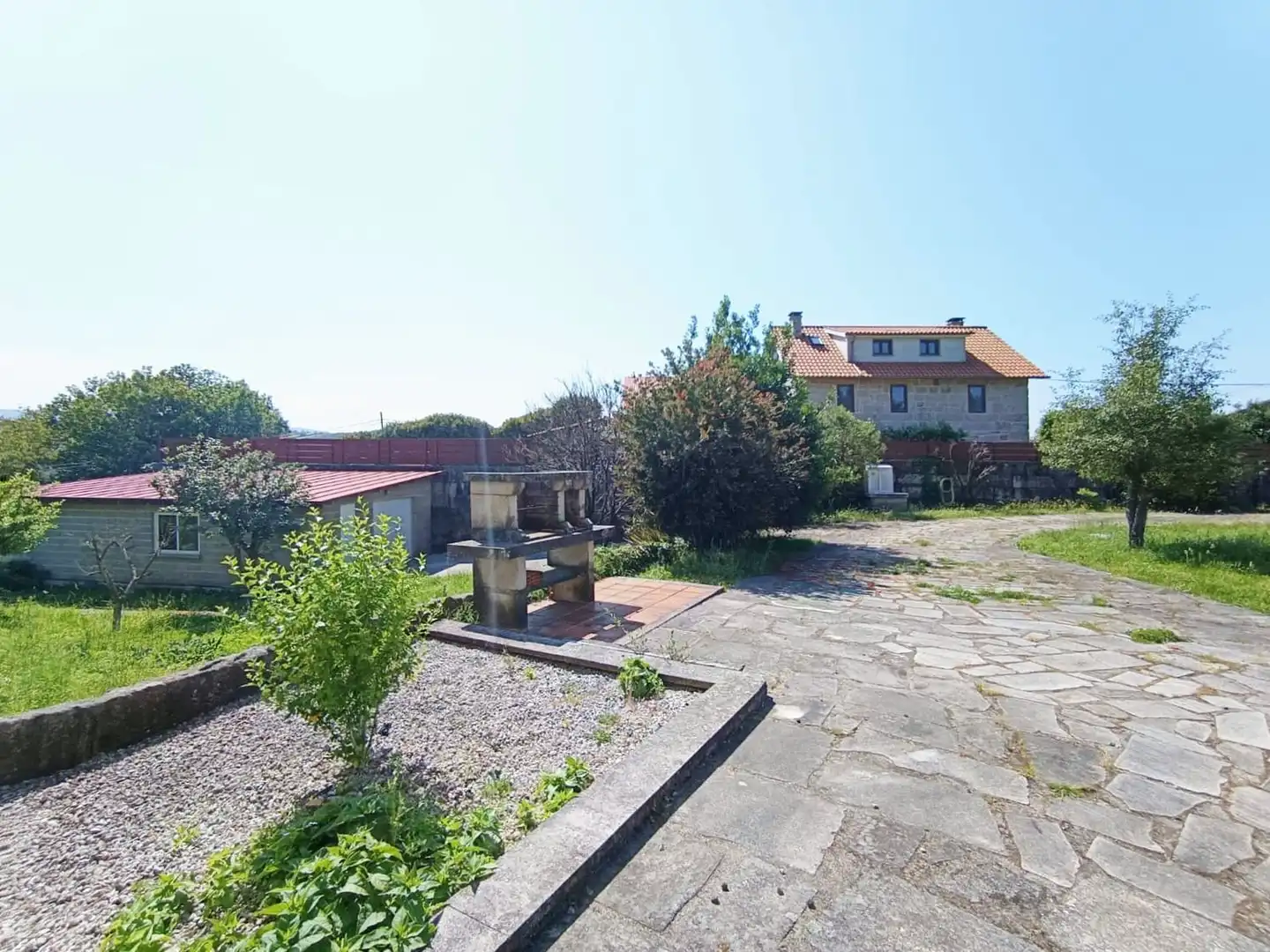 Jardí de Casa o xalet en venda en Pontevedra Capital  amb Jardí privat, Terrassa i Traster