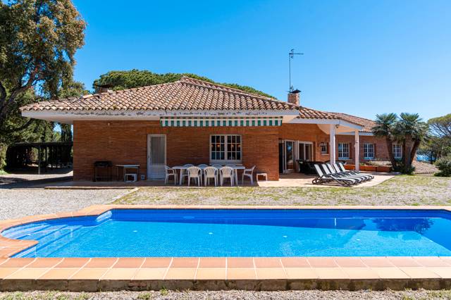 Casa-chalet en Venta en Carrer de la Coma de Bo en Montalnou - Milans del Bosc