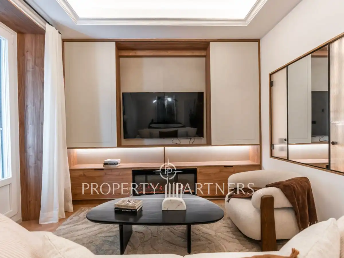 Sala d'estar de Apartament en venda en Madrid amb Aire condicionat i Calefacció