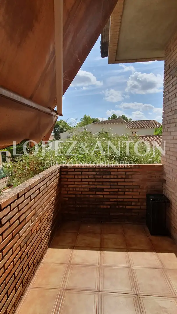 Garden of Houses for sale in L'Eliana  with Air Conditioner, Private garden and Terrace