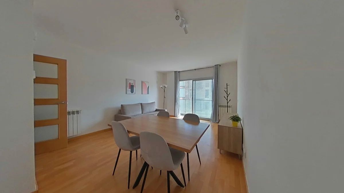 Living room of Flat for sale in Sant Cugat del Vallès  with Air Conditioner, Heating and Parquet flooring