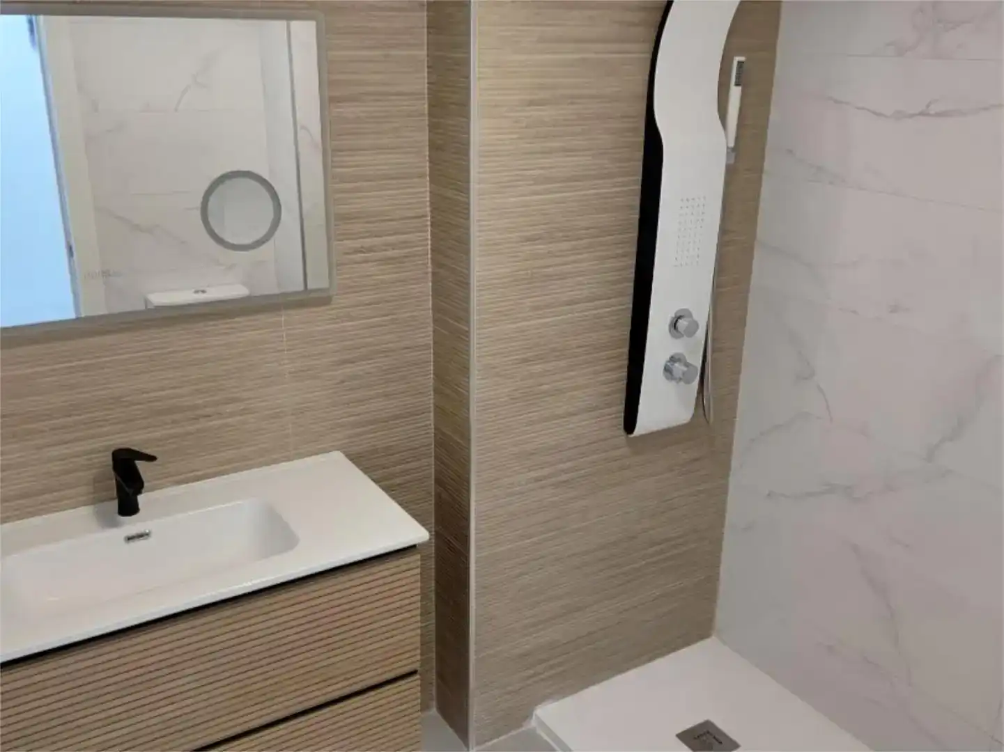 Bany de Pis en venda en Fuengirola amb Aire condicionat i Balcó