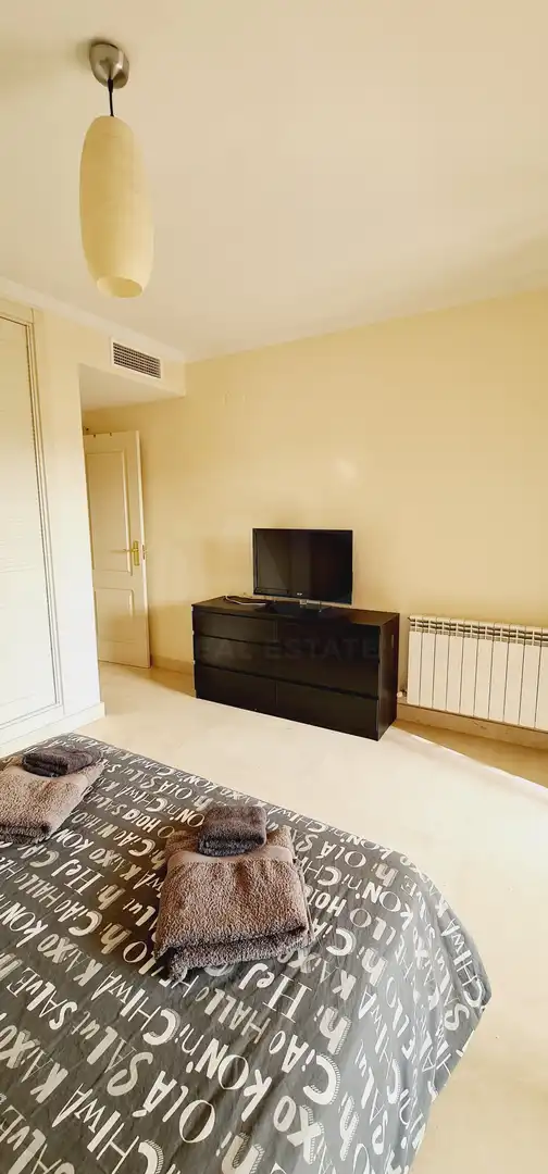 Bedroom of Flat for sale in Marbella  with Air Conditioner, Heating and Terrace
