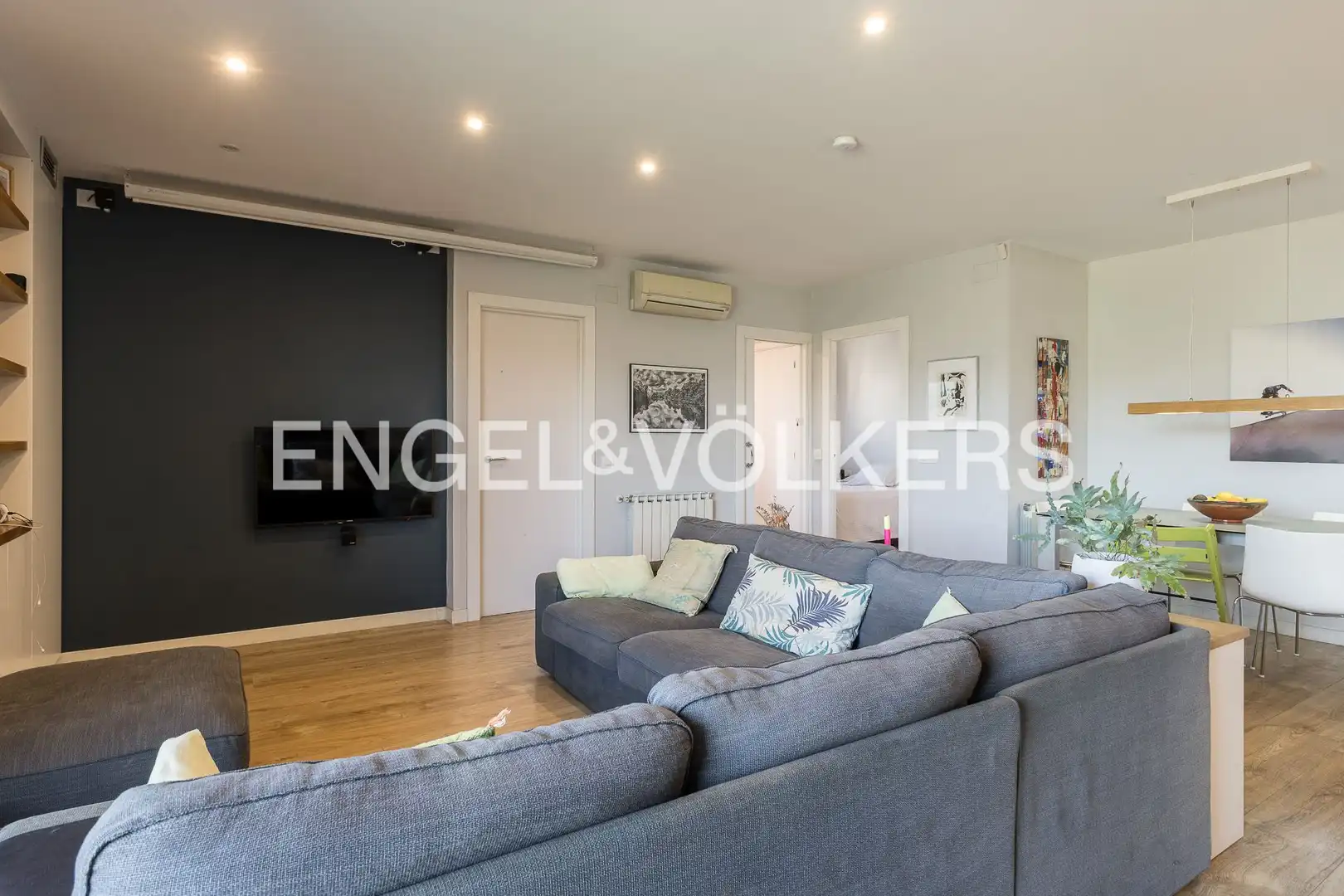 Sala de estar de Ático en venta en Sant Joan Despí con Aire acondicionado, Calefacción y Parquet