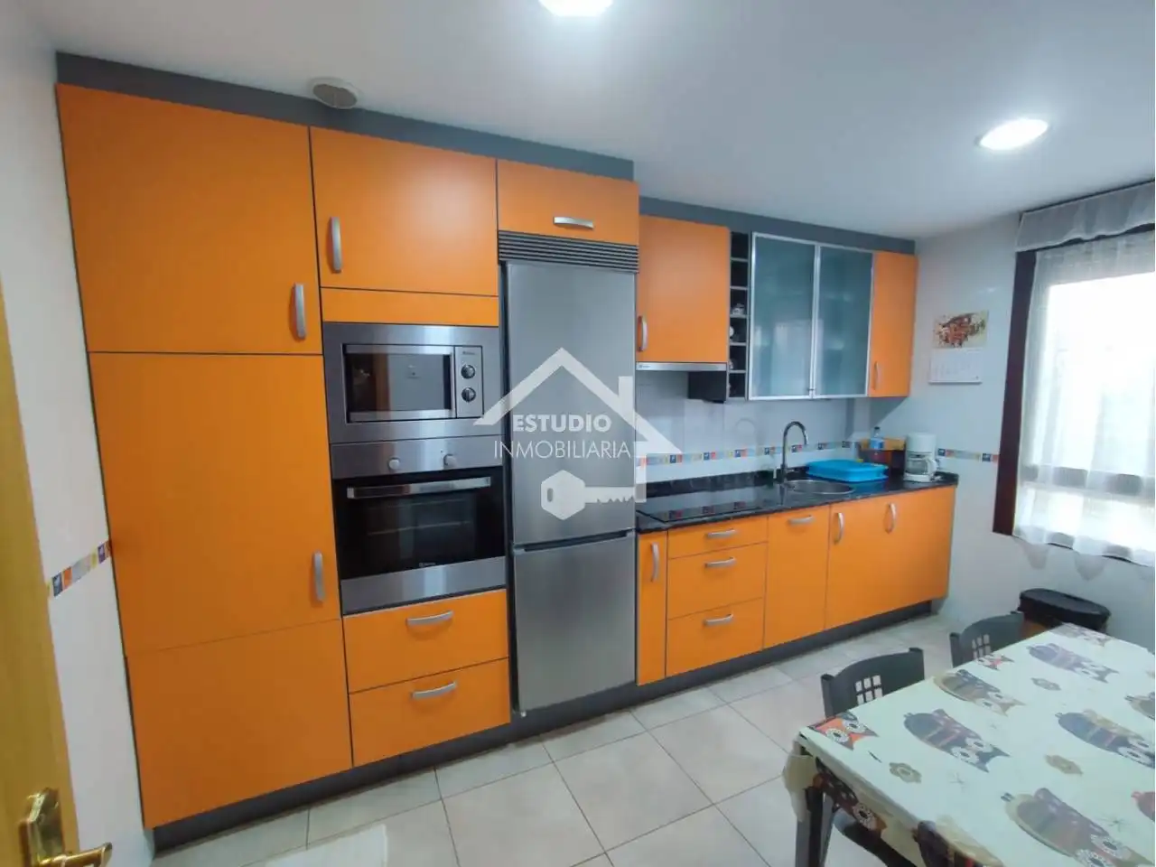 Cocina de Casa o chalet en venta en Canillas de Río Tuerto con Calefacción, Jardín privado y Parquet