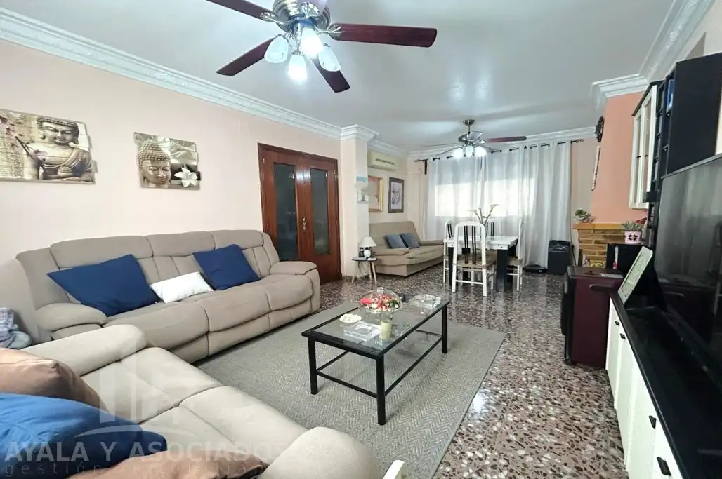 Casa adosada en venta en La Magdalena - Molinos Marfagones