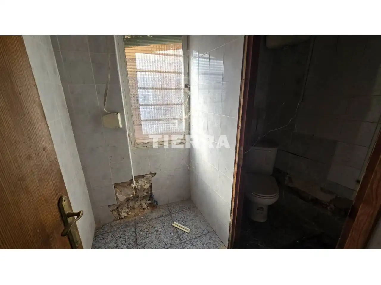 Casa adosada en venda en Yecla