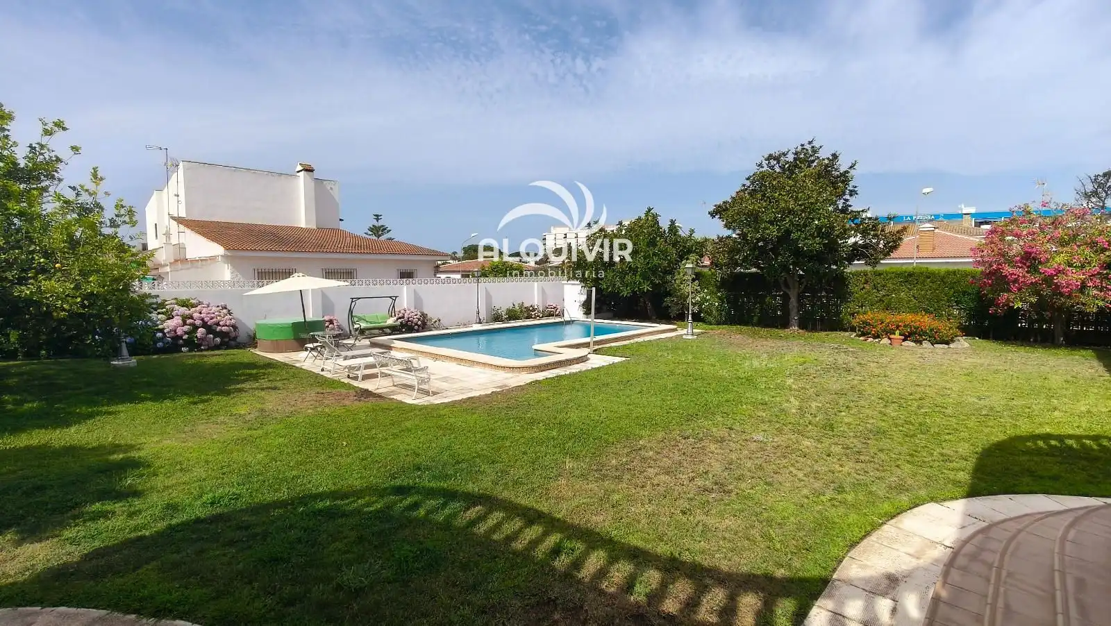 Piscina de Casa o chalet en venta en Almonte con Terraza, Trastero y Piscina