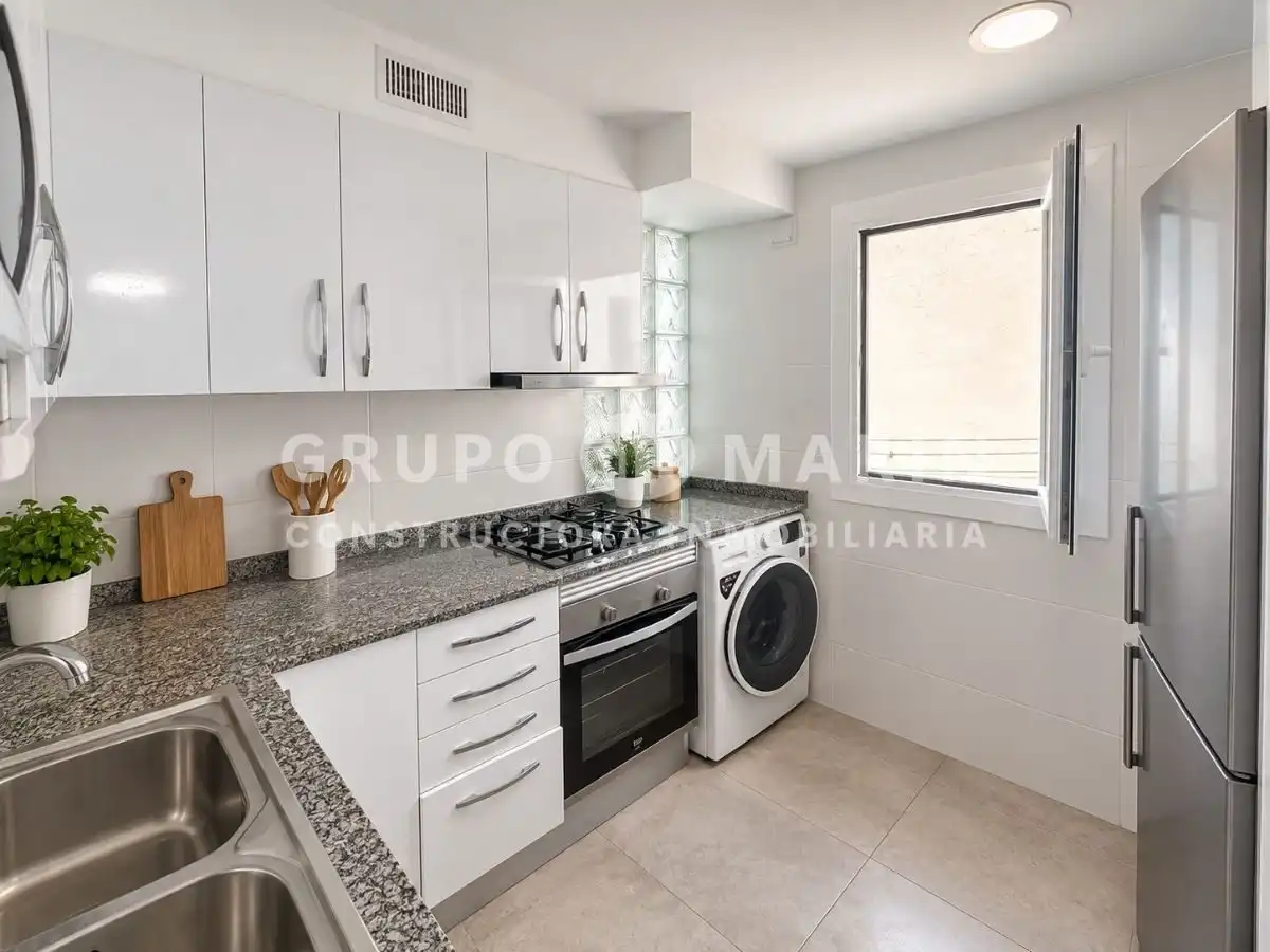 Kitchen of Flat for sale in Badalona  with Heating and Terrace