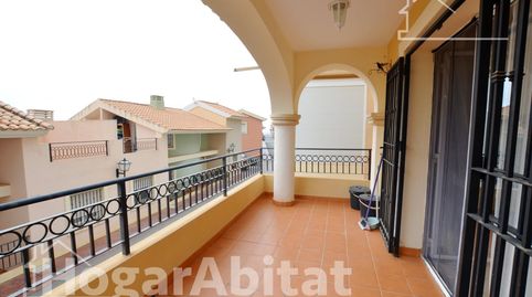 Foto 2 de Casa adosada en venta en Calle Aigualera, Bonalba - Cotoveta, Mutxamel