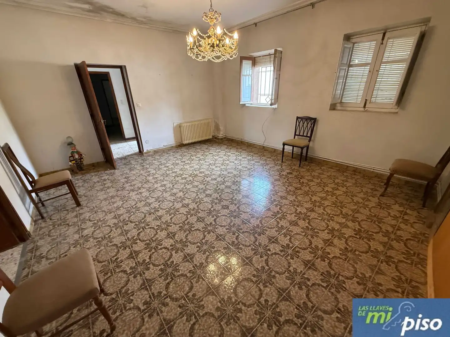 Sala de estar de Casa o chalet en venta en Aguilar de Campos con Calefacción, Jardín privado y Terraza