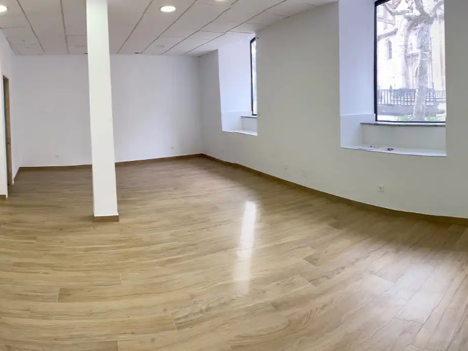 Geschaftsraum zur Miete in Reinosa