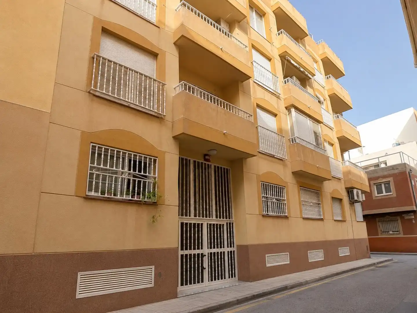 Exterior view of Flat for sale in Albuñol  with Air Conditioner and Terrace