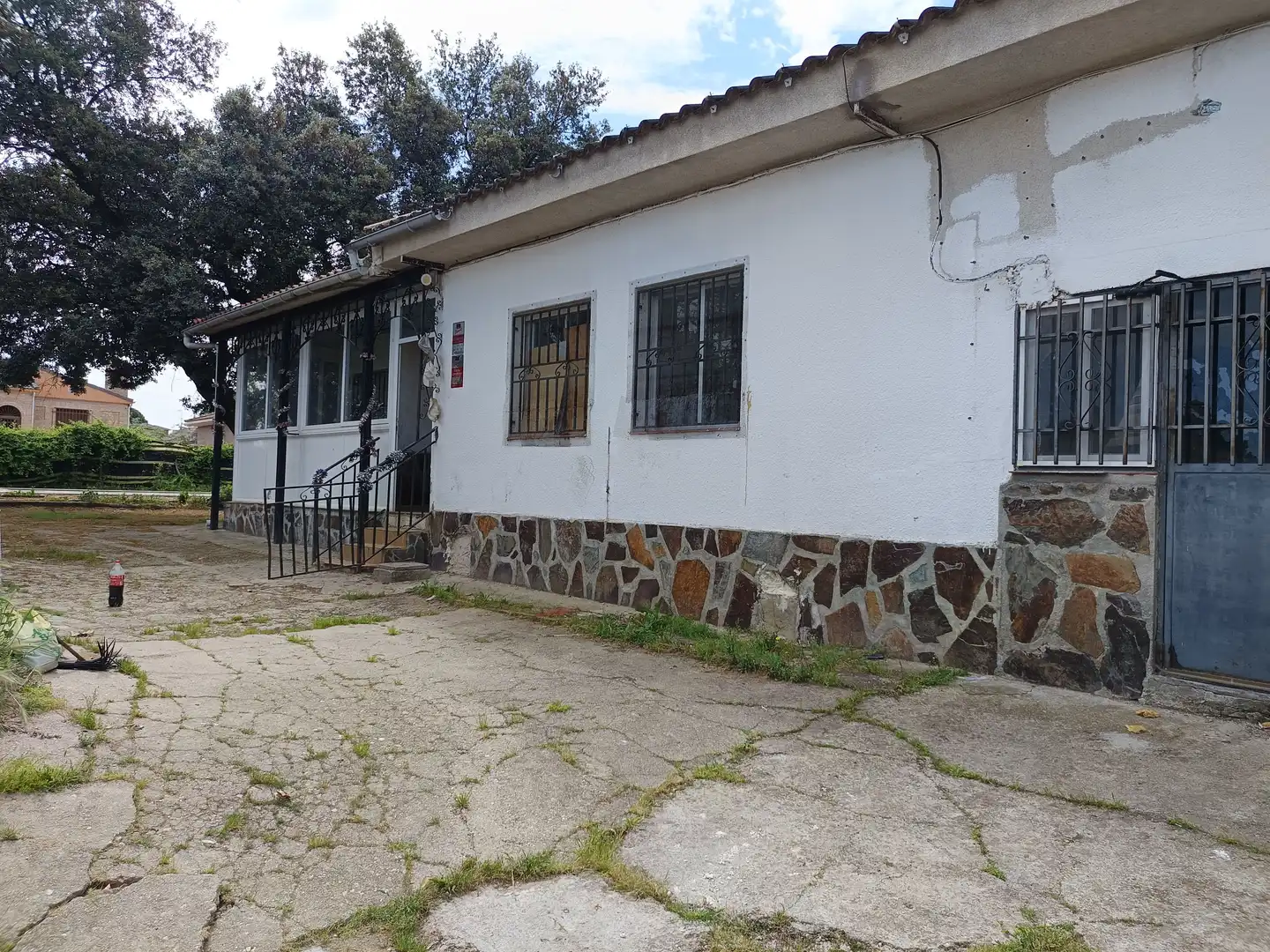 Vista exterior de Casa o chalet en venta en El Casar de Escalona con Jardín privado y Alarma