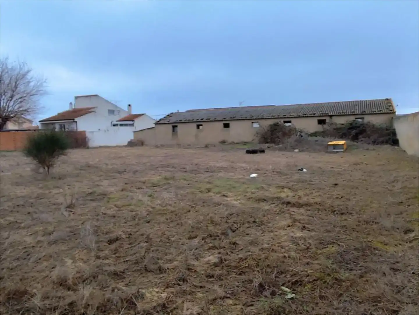 Piso en venta en Monfarracinos