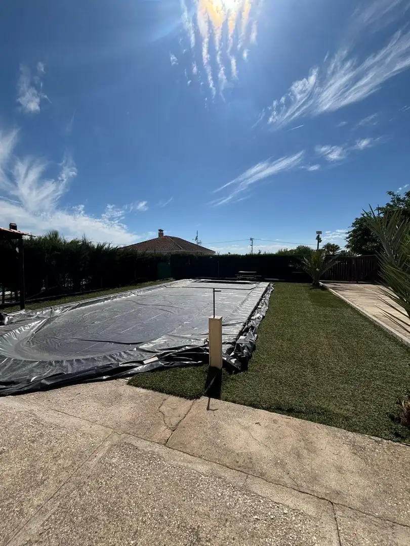 Piscina de Casa o chalet en venta en Arahal con Jardín privado y Piscina comunitaria