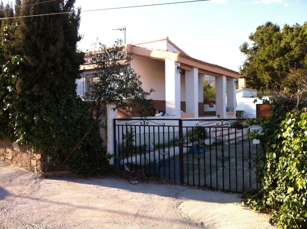 Exterior view of Building for sale in Alcover