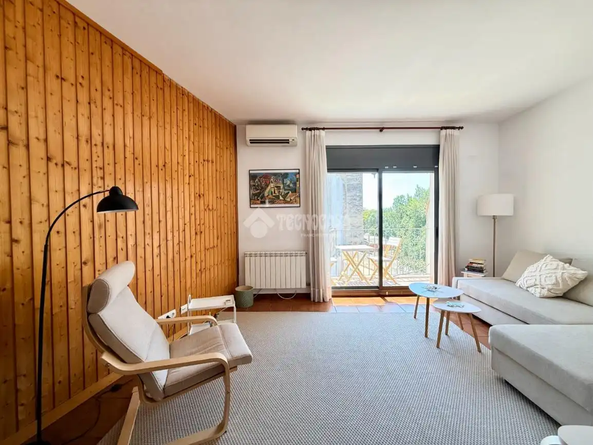 Sala de estar de Piso en venta en Vilanova i la Geltrú con Aire acondicionado y Balcón