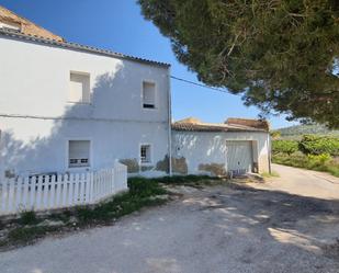 Vista exterior de Casa o xalet en venda en Monóvar  / Monòver amb Aire condicionat, Calefacció i Jardí privat