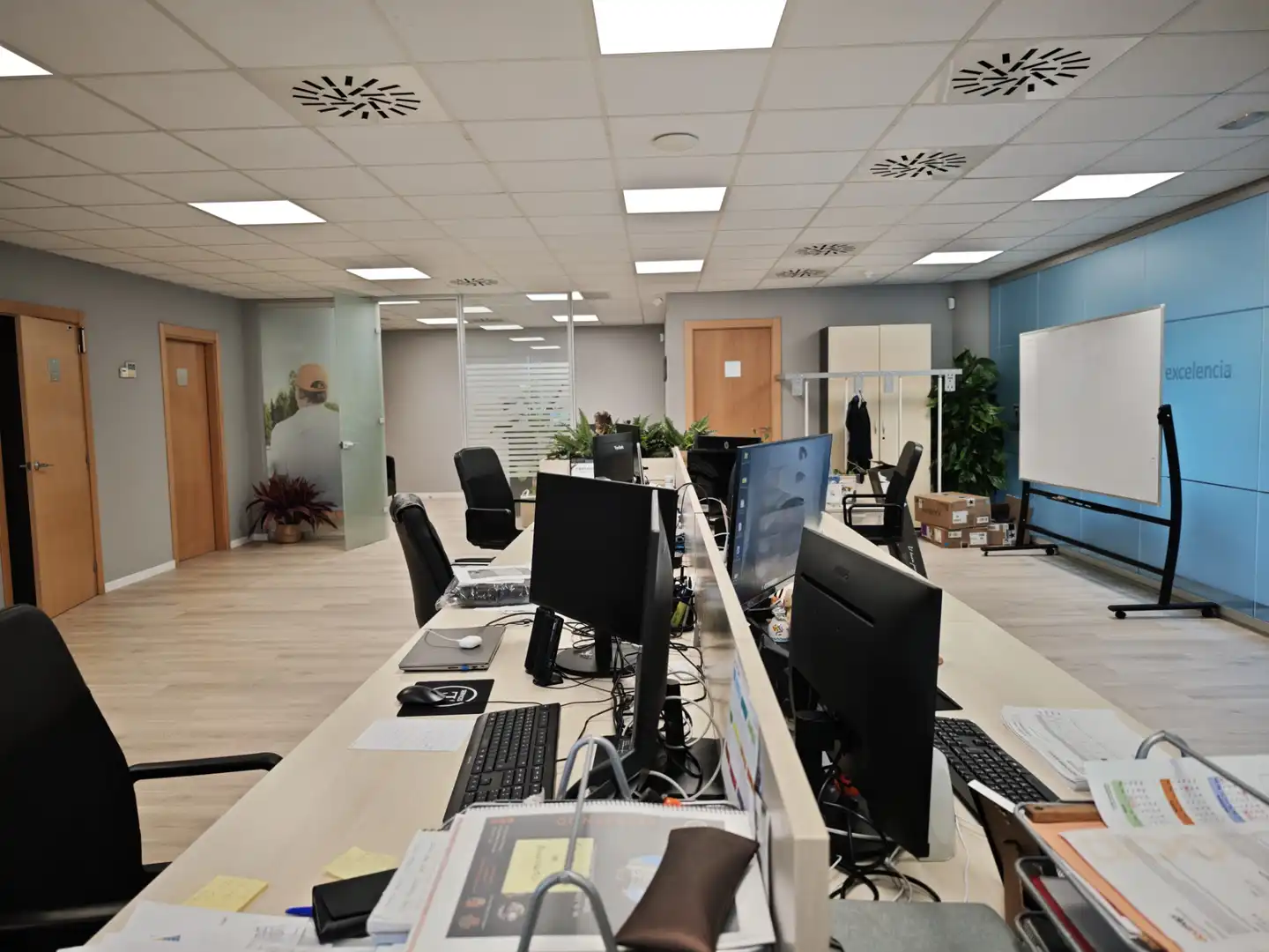 Oficina de lloguer en Sant Joan Despí amb Aire condicionat