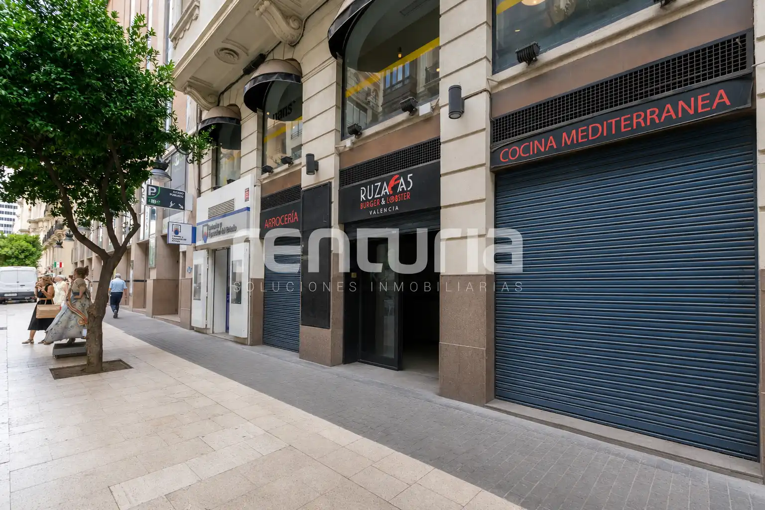Exterior view of Commercial properties for rent in Valencia  with Air Conditioner