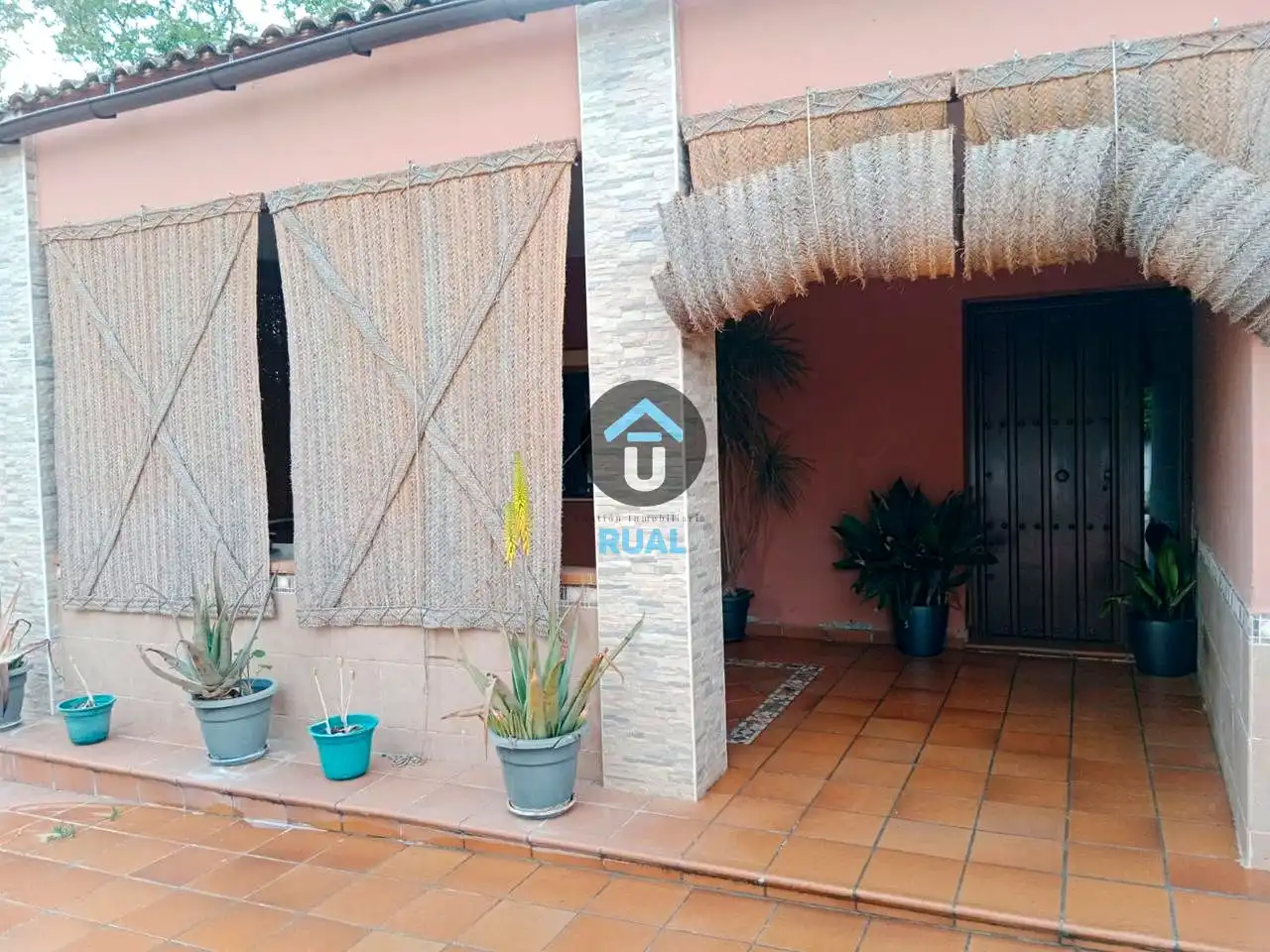 Vista exterior de Casa o chalet en venta en Mairena del Aljarafe con Aire acondicionado, Jardín privado y Terraza