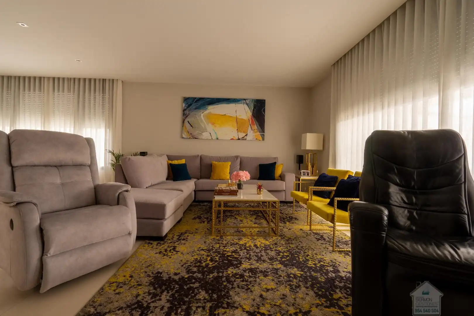 Living room of Houses for rent in Dos Hermanas  with Air Conditioner, Heating and Swimming Pool