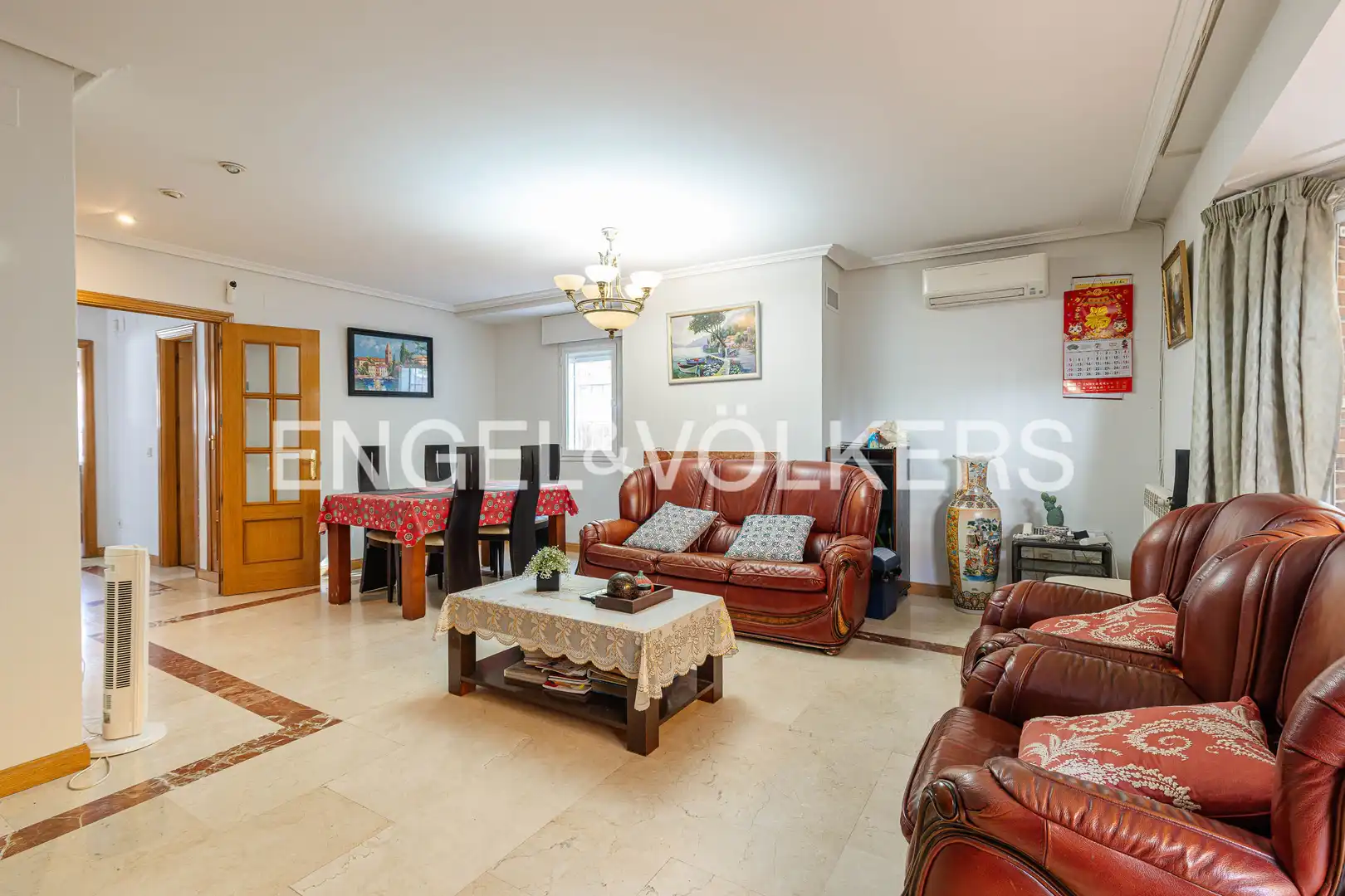 Sala de estar de Casa adosada en venta en Madrid con Aire acondicionado, Calefacción y Jardín privado