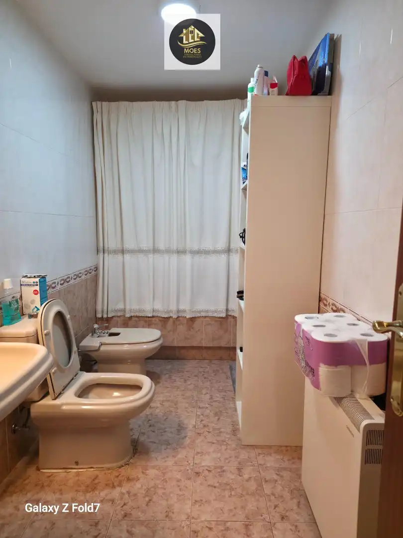 Badezimmer von Wohnung zum Verkauf in Jaén mit Terrasse, Abstellraum und Balkon