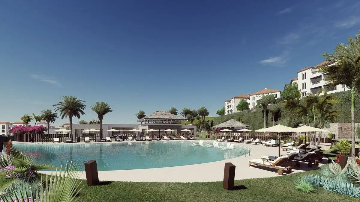 Piscina de Apartament de lloguer en Manilva amb Aire condicionat, Calefacció i Terrassa