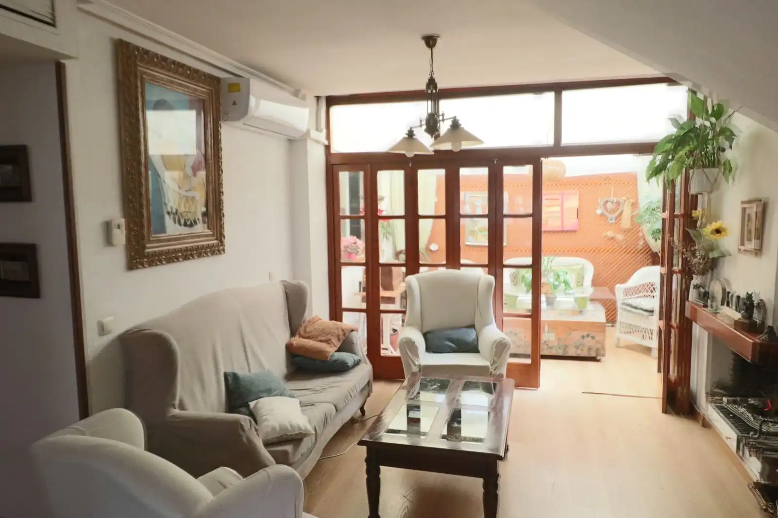 Living room of Houses for sale in Badajoz Capital  with Air Conditioner, Heating and Parquet flooring