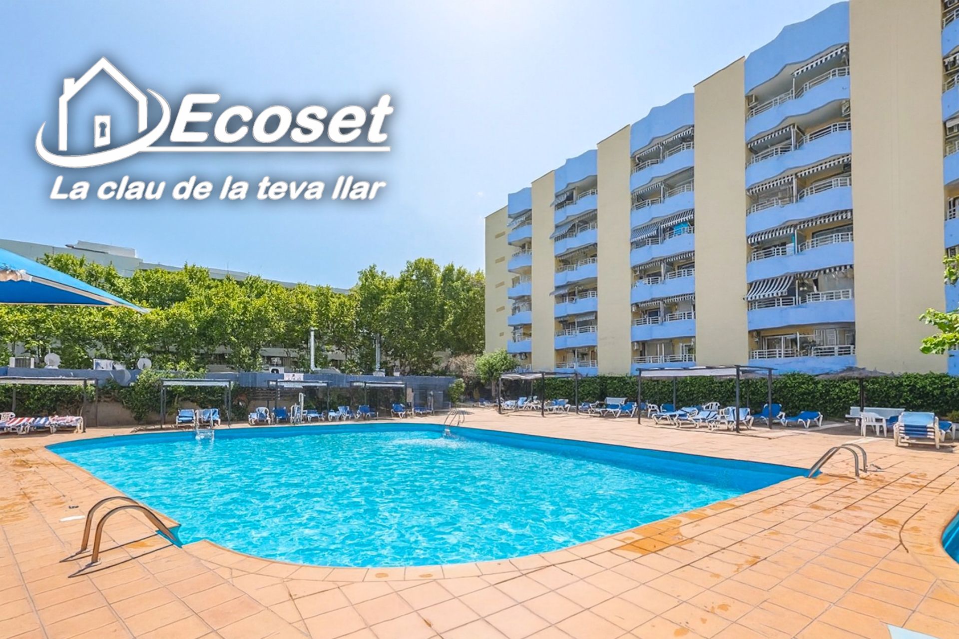 Piscina de Apartamento en venta en Salou con Aire acondicionado, Calefacción y Jardín privado