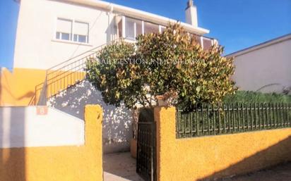 Vista exterior de Casa o xalet en venda en Arapiles amb Terrassa i Balcó