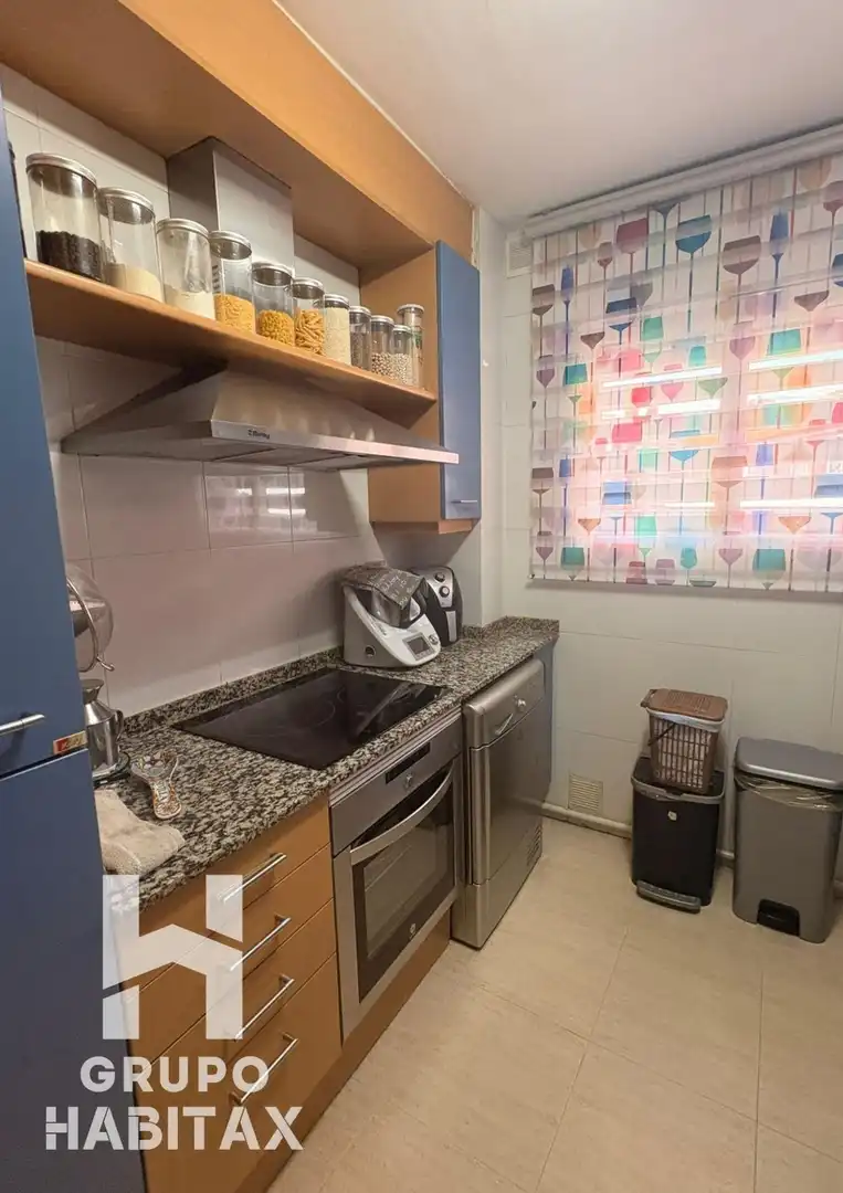Dúplex en venta en Calle BARBERA DEL VALLES, Can Clos - Pinetons