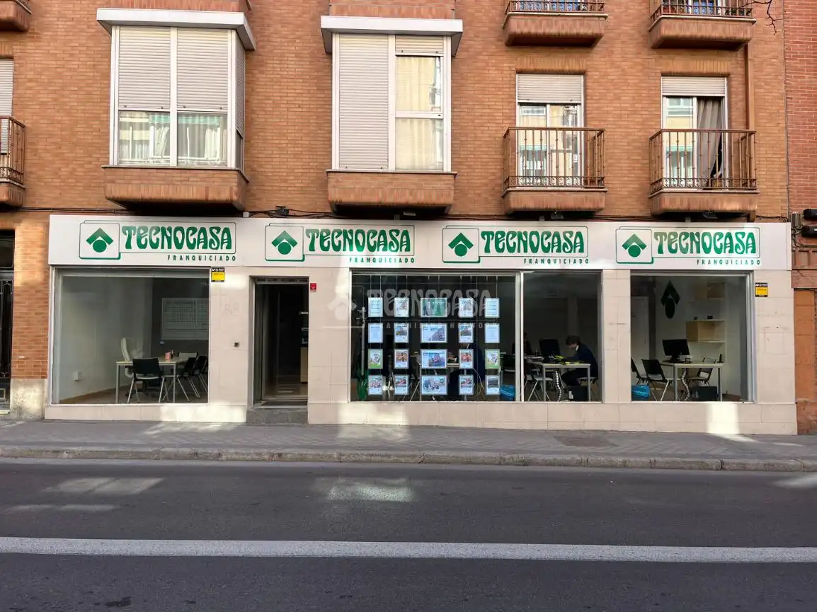 Vista exterior de Pis en venda en Madrid