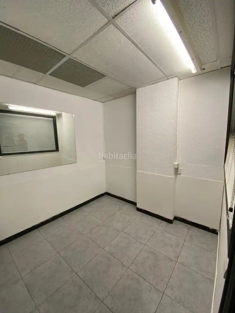 Business premises for sale in Plaça Major 12