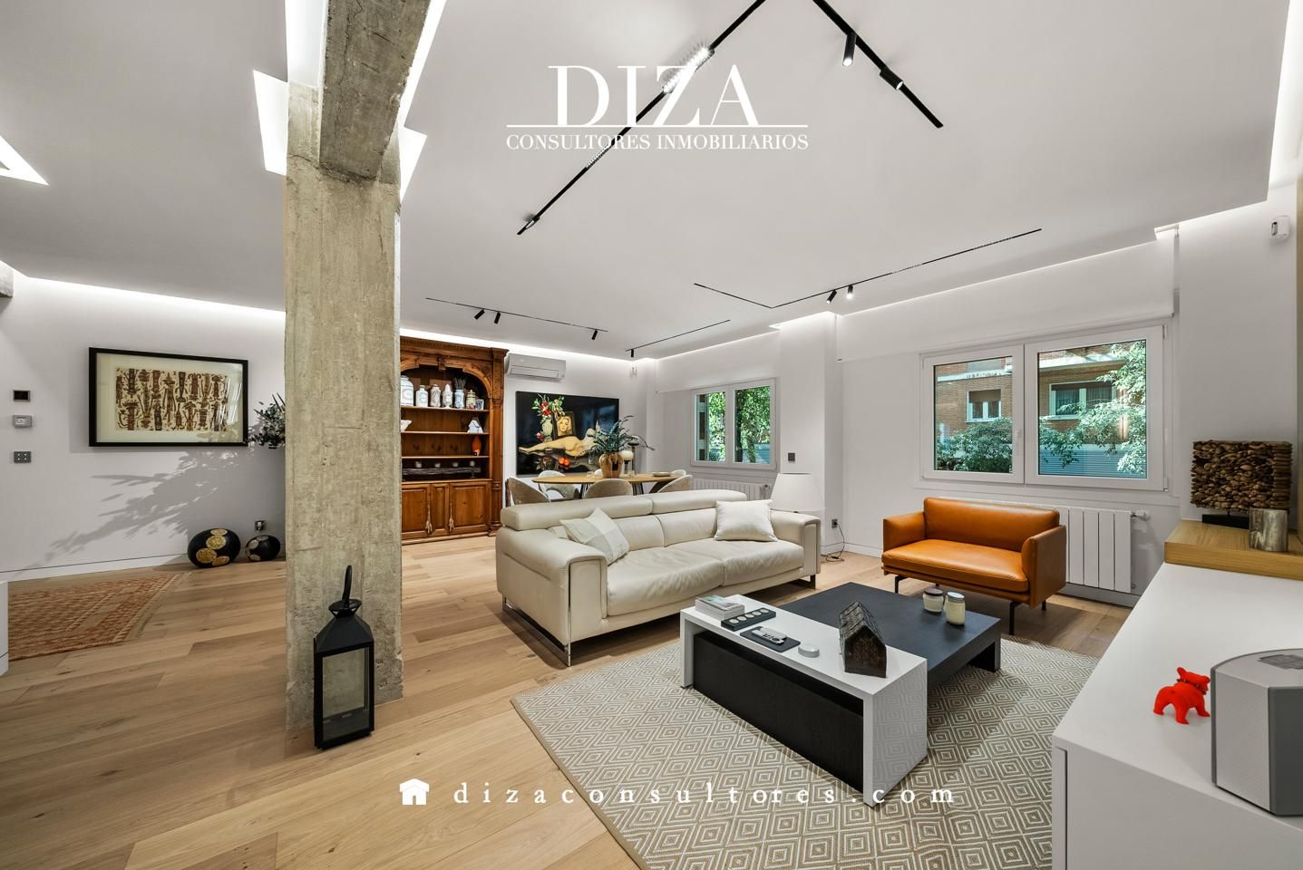 Living room of Flat for sale in  Madrid Capital  with Air Conditioner and Heating