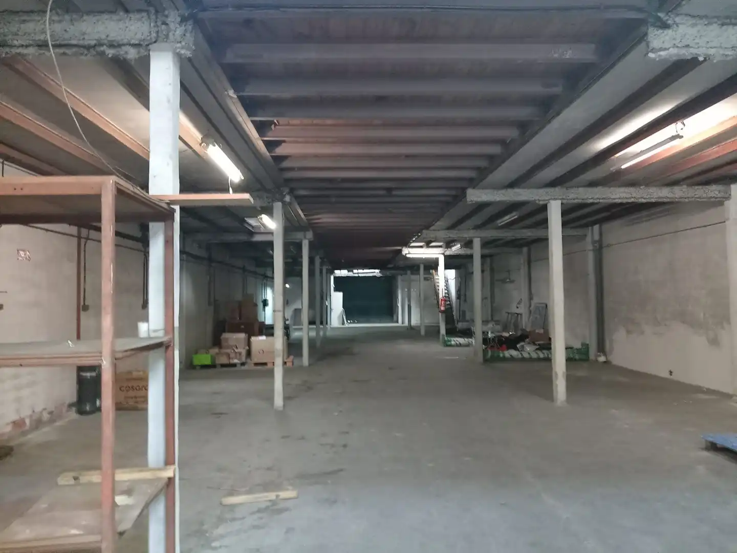 Nau industrial en venda en Rubí