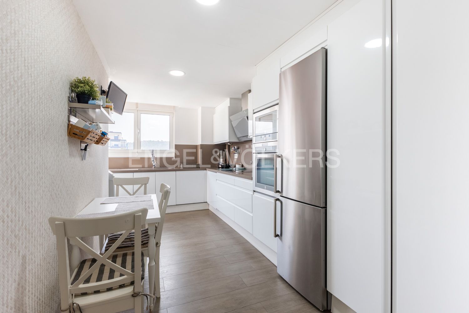 Cocina de Apartamento en venta en Benicasim / Benicàssim con Aire acondicionado, Calefacción y Jardín privado