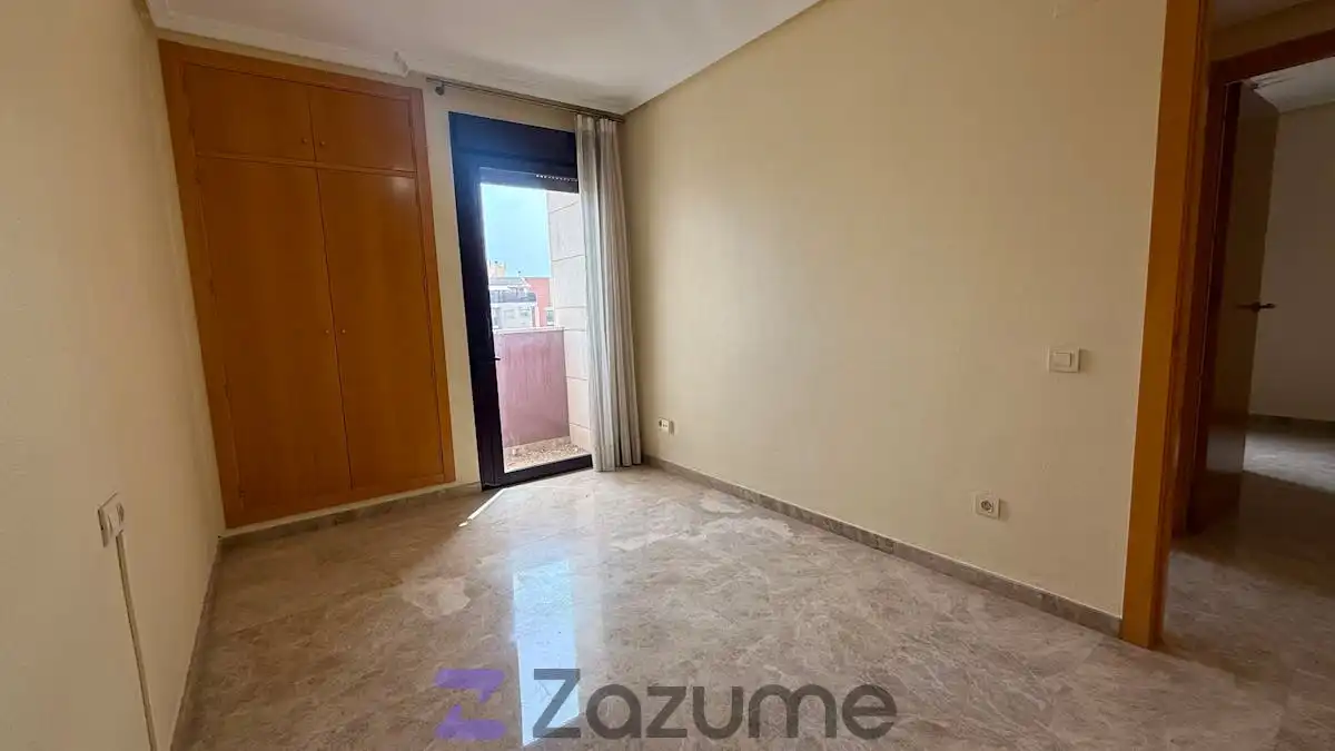 Schlafzimmer von Wohnung zur Miete in Murcia mit Klimaanlage, Heizung und Terrasse