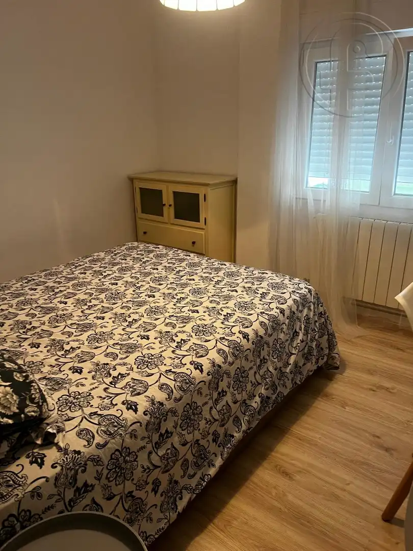 Bedroom of Flat for rent in Santander  with Heating, Furnished and Washing machine