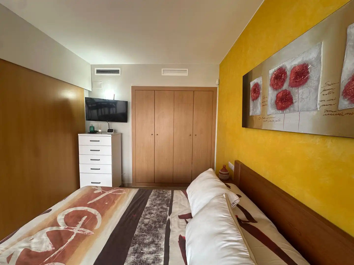 Habitación de Apartamento en venta en Roses con Aire acondicionado, Calefacción y Terraza