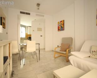 Living room of Apartment to rent in  Sevilla Capital  with Air Conditioner, Heating and Parquet flooring