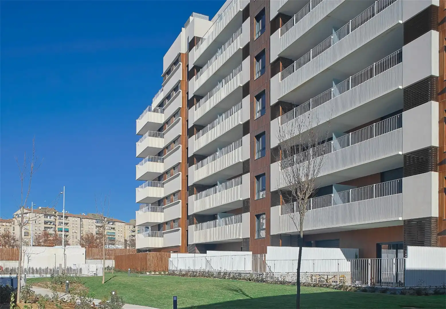 Piso en venta en Calle de la Actriz Fabiana Laura, Rosaleda - Juventud