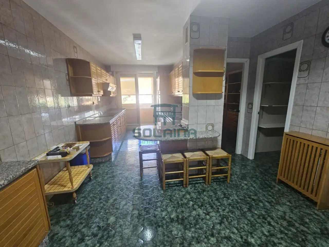Cocina de Piso en venta en Ourense Capital  con Calefacción, Parquet y Trastero