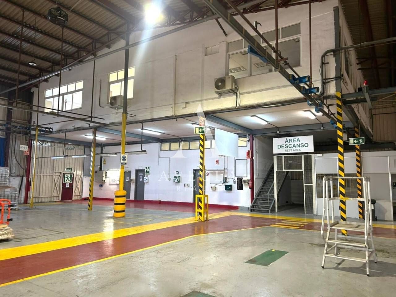 Nau industrial en venda a Calle Nou, 1