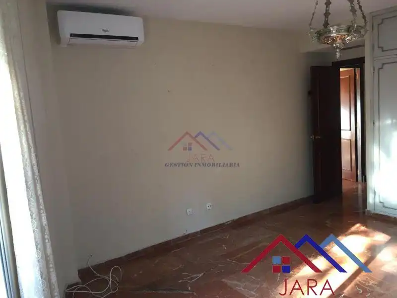 Habitación de Piso de alquiler en Jerez de la Frontera con Aire acondicionado, Terraza y Amueblado