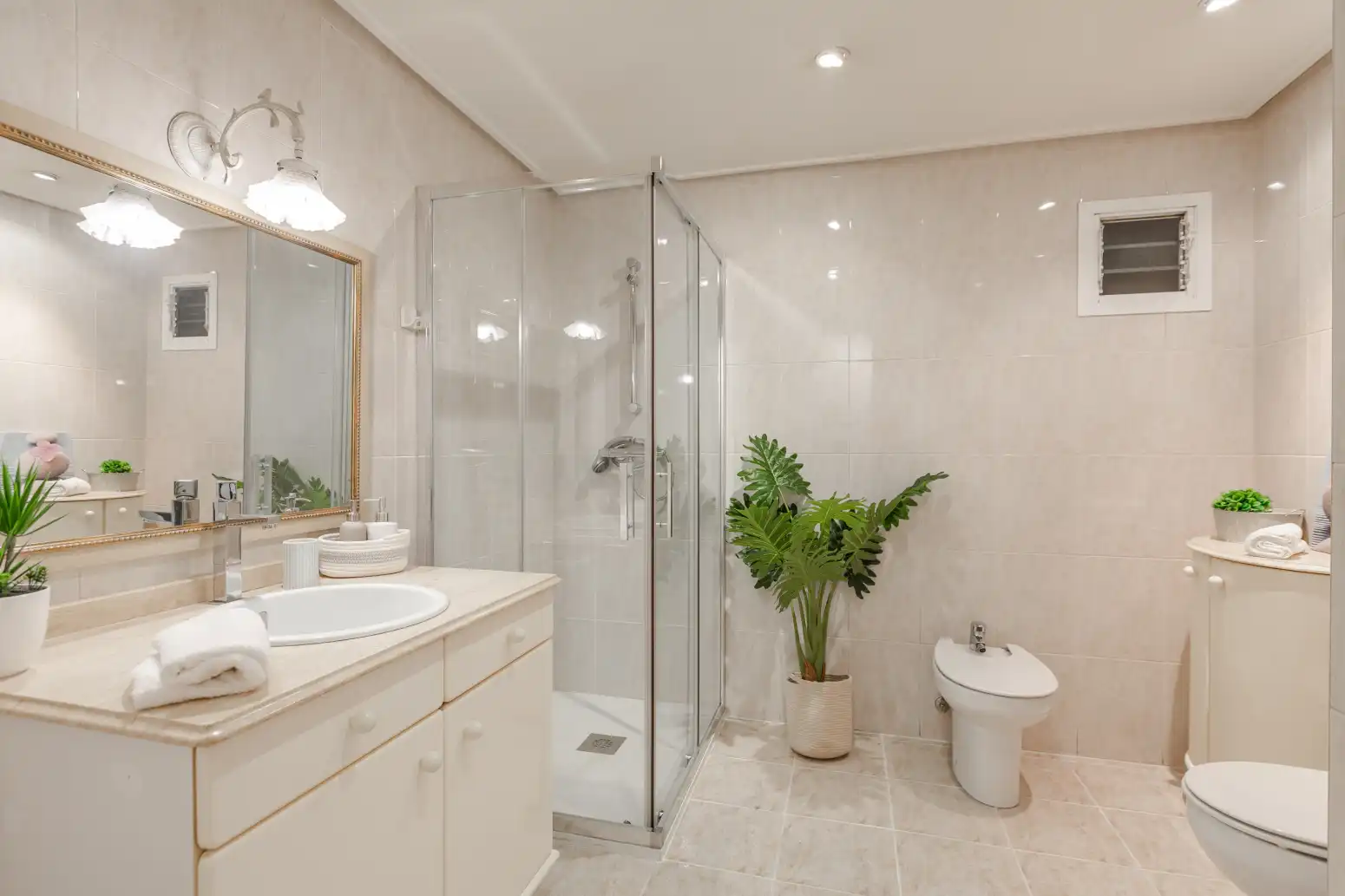 Baño de Piso en venta en  Pamplona / Iruña con Calefacción y Parquet